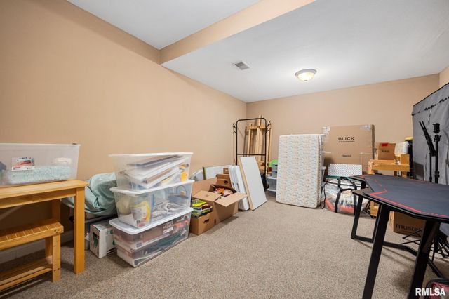 5912 W WOODBRIDGE Place, Peoria, IL 61615