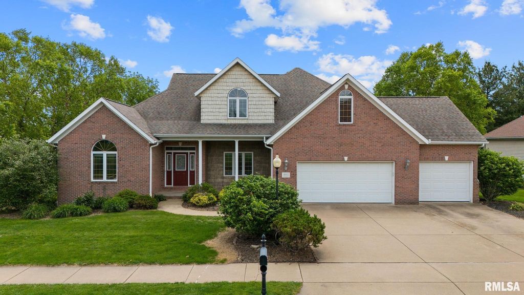 5912 W WOODBRIDGE Place, Peoria, IL 61615