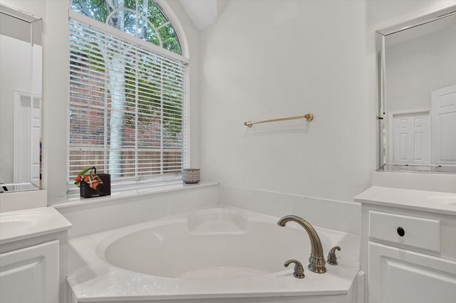 4730 Hampshire Drive, Flower Mound, TX 75028
