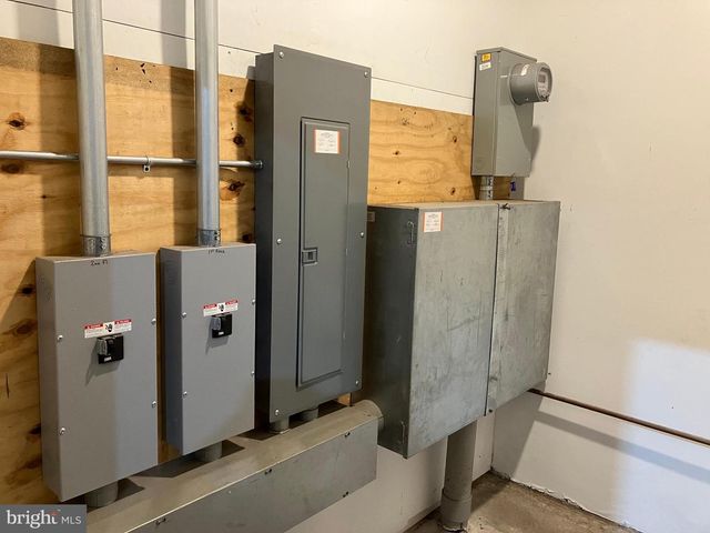 172-76 W ESTAUGH ST, Philadelphia, PA 19140