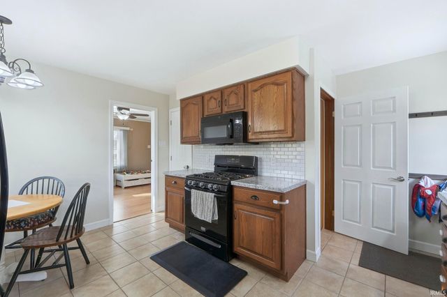 3706 Knoll Road, Fort Wayne, IN 46809