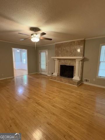 462 Dogwood Drive NW, Lilburn, GA 30047
