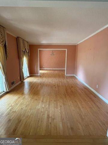 462 Dogwood Drive NW, Lilburn, GA 30047