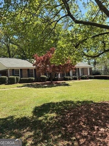 462 Dogwood Drive NW, Lilburn, GA 30047