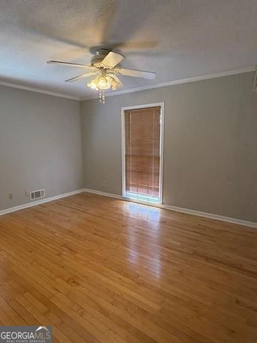 462 Dogwood Drive NW, Lilburn, GA 30047