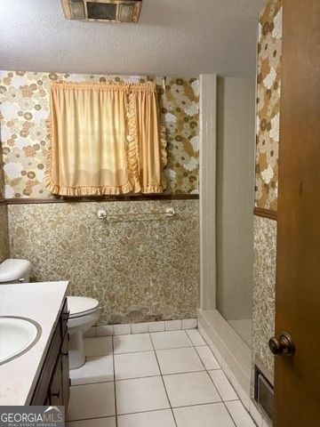 462 Dogwood Drive NW, Lilburn, GA 30047