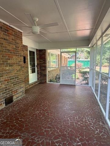 462 Dogwood Drive NW, Lilburn, GA 30047