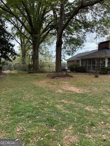 462 Dogwood Drive NW, Lilburn, GA 30047