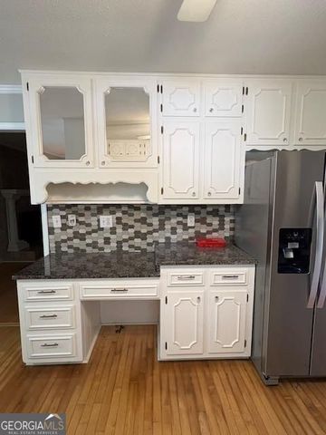 462 Dogwood Drive NW, Lilburn, GA 30047