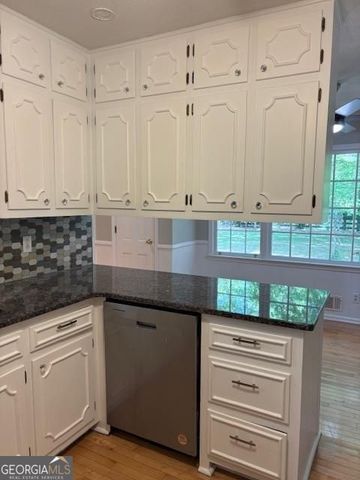 462 Dogwood Drive NW, Lilburn, GA 30047