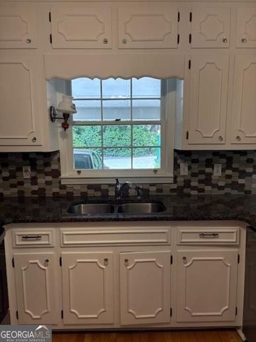 462 Dogwood Drive NW, Lilburn, GA 30047