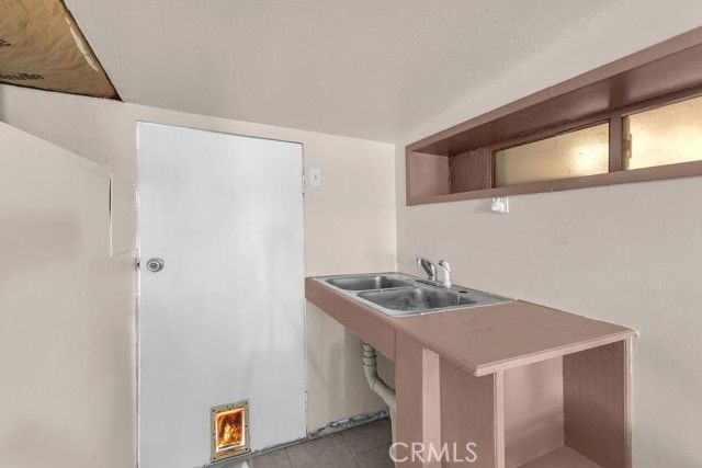 1998 Cambria Avenue, Landers, CA 92285