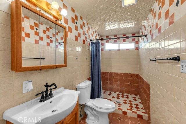 1998 Cambria Avenue, Landers, CA 92285