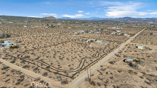 1998 Cambria Avenue, Landers, CA 92285