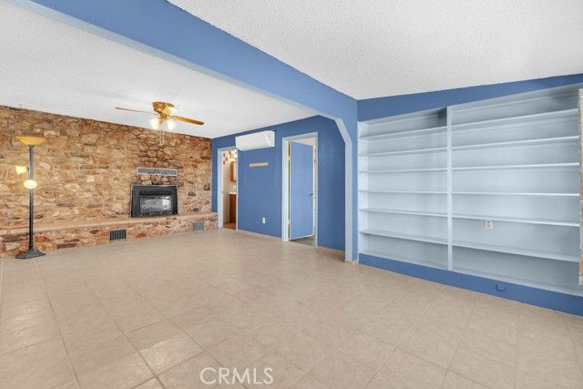 1998 Cambria Avenue, Landers, CA 92285