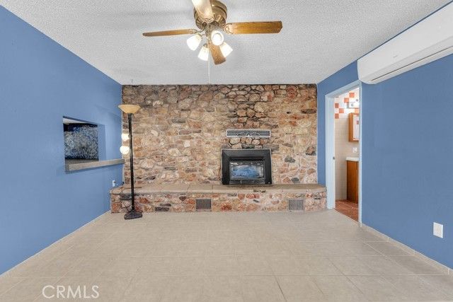 1998 Cambria Avenue, Landers, CA 92285