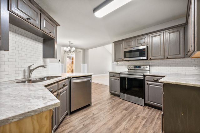 955 Behrens Court, Crowley, TX 76036