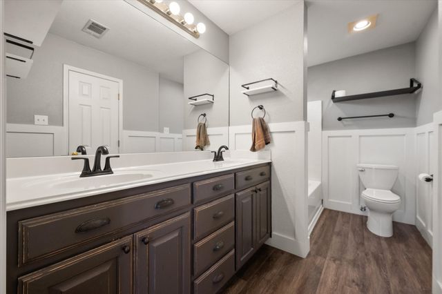 955 Behrens Court, Crowley, TX 76036