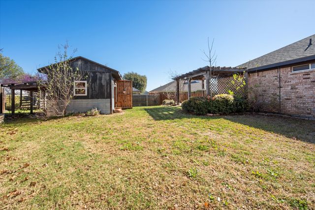 955 Behrens Court, Crowley, TX 76036