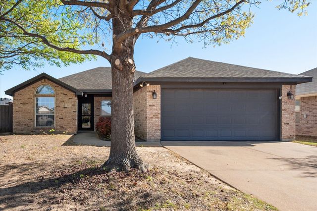 955 Behrens Court, Crowley, TX 76036