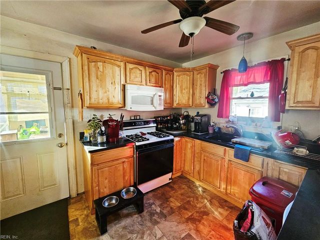 3312 Arlington PL, Portsmouth, VA 23707