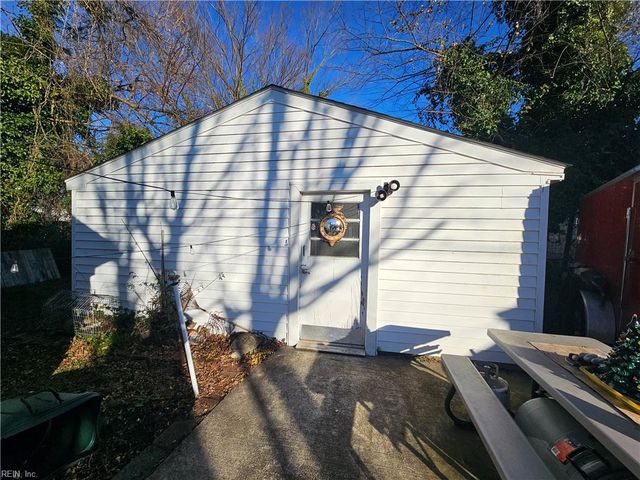 3312 Arlington PL, Portsmouth, VA 23707