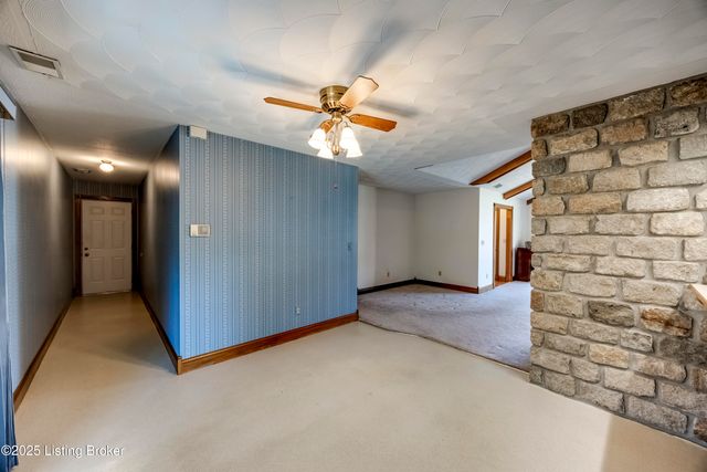 101 Highland Dr, Bardstown, KY 40004