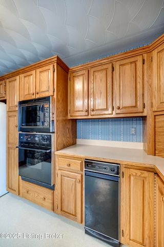 101 Highland Dr, Bardstown, KY 40004