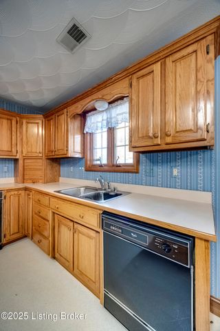 101 Highland Dr, Bardstown, KY 40004