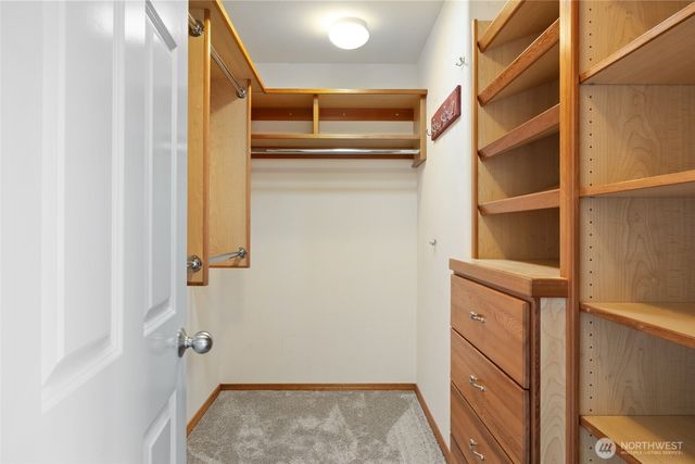 2255 Aviator Lane, Oak Harbor, WA 98277