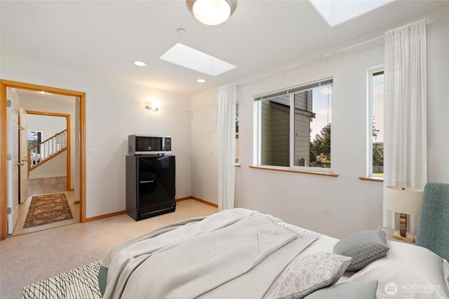 2255 Aviator Lane, Oak Harbor, WA 98277