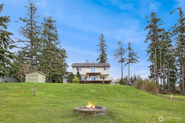2255 Aviator Lane, Oak Harbor, WA 98277