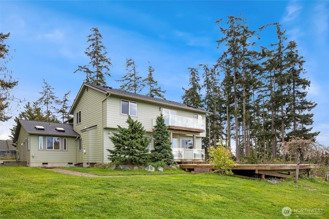2255 Aviator Lane, Oak Harbor, WA 98277