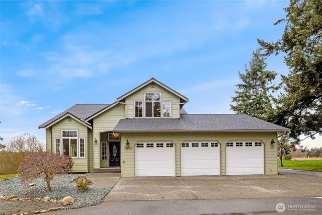 2255 Aviator Lane, Oak Harbor, WA 98277