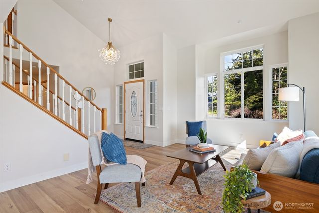 2255 Aviator Lane, Oak Harbor, WA 98277