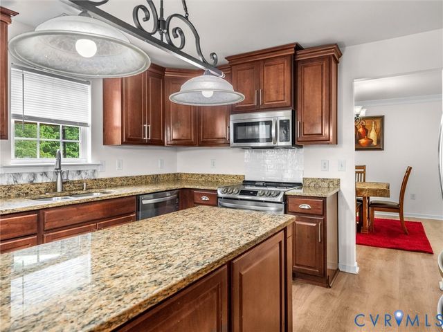 13207 Abbeydale Dr, Chesterfield, VA 23831