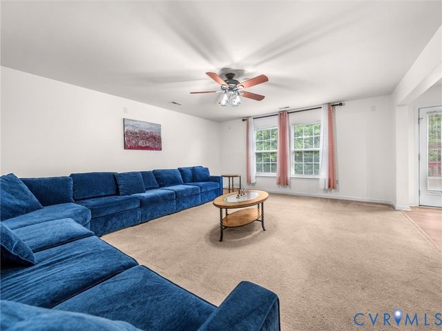 13207 Abbeydale Dr, Chesterfield, VA 23831