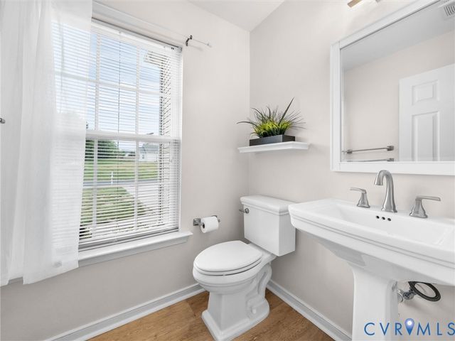 13207 Abbeydale Dr, Chesterfield, VA 23831