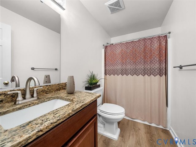13207 Abbeydale Dr, Chesterfield, VA 23831