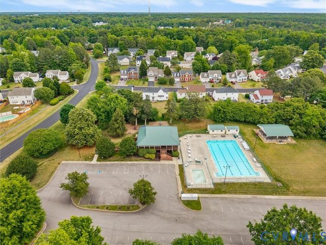 13207 Abbeydale Dr, Chesterfield, VA 23831
