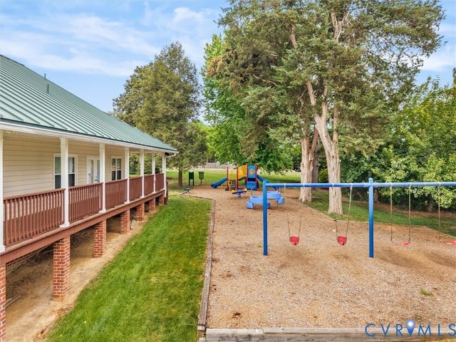 13207 Abbeydale Dr, Chesterfield, VA 23831