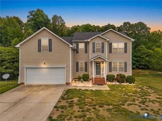 13207 Abbeydale Dr, Chesterfield, VA 23831