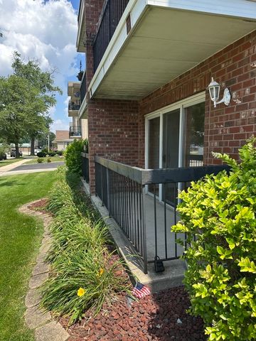 9529 Minnick Avenue 1S, Oak Lawn, IL 60453