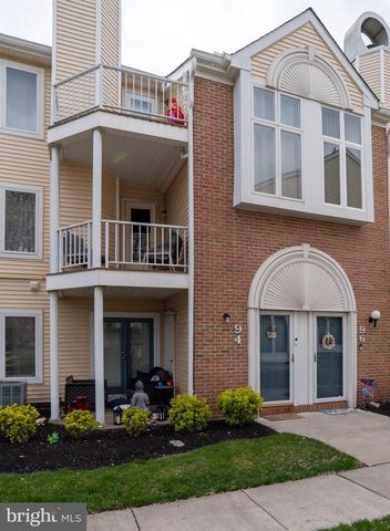 94 CATHERINE CT, Levittown, PA 19057
