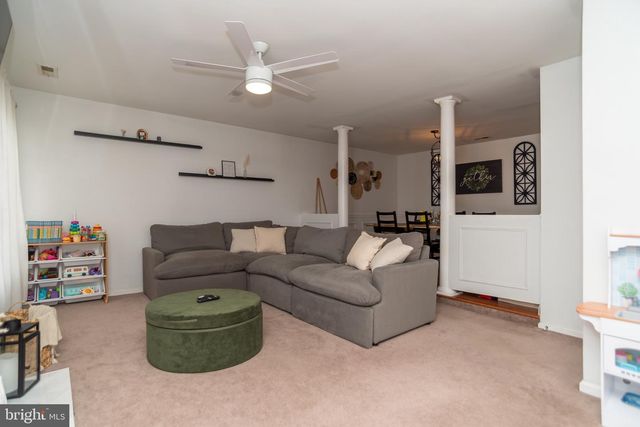 94 CATHERINE CT, Levittown, PA 19057