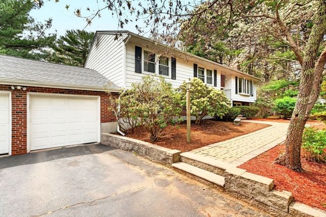 306 Franklin St, Mansfield, MA 02048