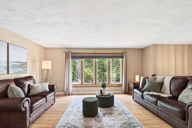 306 Franklin St, Mansfield, MA 02048