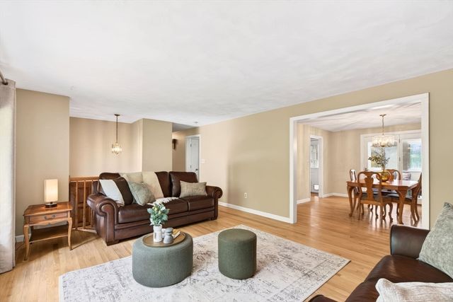 306 Franklin St, Mansfield, MA 02048