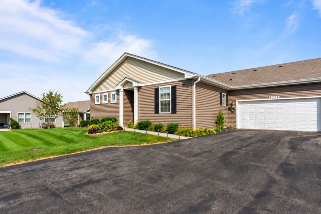 6328 Maple Glen Drive, Wonder Lake, IL 60097
