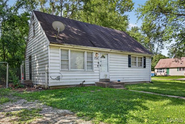 1240 Lakeview Avenue, St Louis, MO 63138